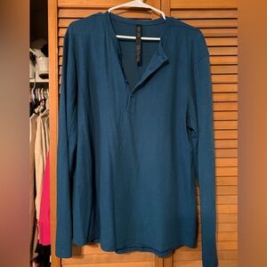 Lululemon Men's Blue Long sleeve Henley